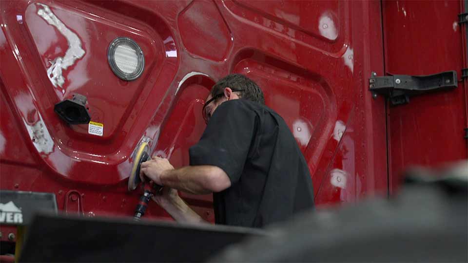 Collision Center Premier Truck Group Serving North America